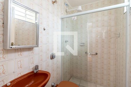 Banheiro de casa para alugar com 1 quarto, 60m² em Vila Santa Maria, São Paulo