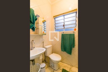 Banheiro Suíte 1 de casa para alugar com 2 quartos, 68m² em Parque Regina, São Paulo