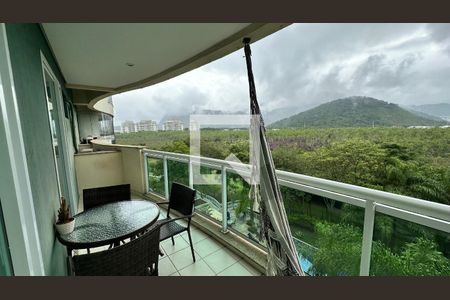 Varanda de apartamento para alugar com 2 quartos, 93m² em Barra da Tijuca, Rio de Janeiro