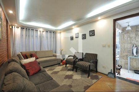 Sala de casa à venda com 5 quartos, 300m² em Vila Nivi, São Paulo