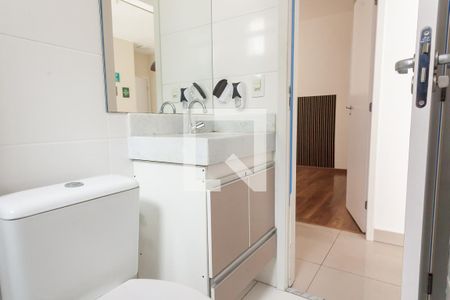 Banheiro Social de apartamento para alugar com 2 quartos, 67m² em Buritis, Belo Horizonte