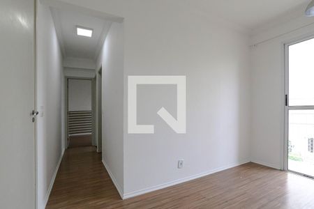 Sala de apartamento para alugar com 3 quartos, 45m² em Vila Mogilar, Mogi das Cruzes