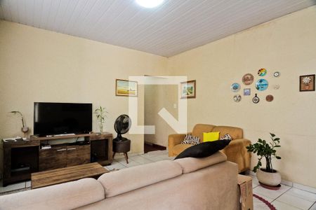 Sala de casa à venda com 4 quartos, 220m² em Chora Menino, São Paulo