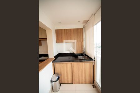 Sala_Cozinha Cojugada de apartamento para alugar com 1 quarto, 48m² em Alphaville Empresarial, Barueri