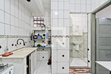 Cozinha de casa para alugar com 1 quarto, 35m² em Jardim Paulistano (zona Norte), São Paulo