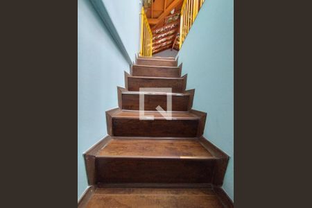 Escada  de casa à venda com 3 quartos, 315m² em Bosque da Saúde, São Paulo