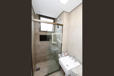 Banheiro da Suíte 1 de apartamento à venda com 2 quartos, 67m² em Gutierrez, Belo Horizonte