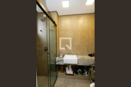 Banheiro da Suíte 1 de apartamento à venda com 2 quartos, 67m² em Gutierrez, Belo Horizonte