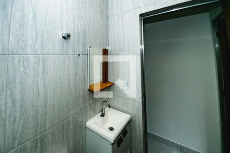 Casa para alugar com 2 quartos, 60m² em Glória, Belo Horizonte