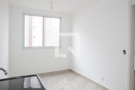 Sala e Cozinha de apartamento para alugar com 1 quarto, 24m² em Água Branca, São Paulo