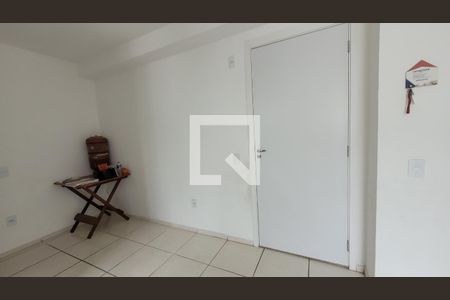 Sala de apartamento para alugar com 2 quartos, 50m² em Guadalupe, Rio de Janeiro