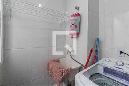 Sala/Cozinha/Área de Serviço  de apartamento à venda com 2 quartos, 42m² em Vila Guilhermina, São Paulo