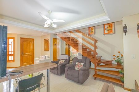 Casa à venda com 4 quartos, 200m² em Estância Velha, Canoas