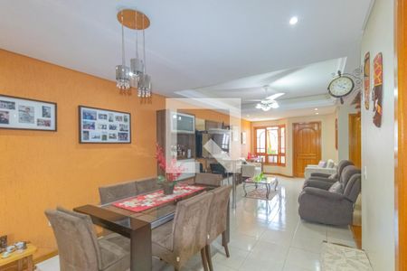 Casa à venda com 4 quartos, 200m² em Estância Velha, Canoas