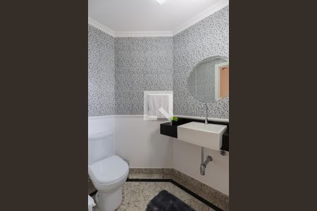 Lavabo de apartamento à venda com 3 quartos, 140m² em Santa Teresinha, São Paulo