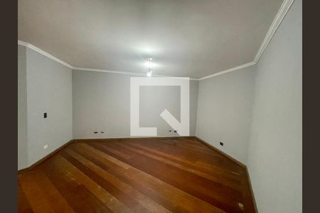 Casa para alugar com 4 quartos, 300m² em Jardim Santa Mena, Guarulhos