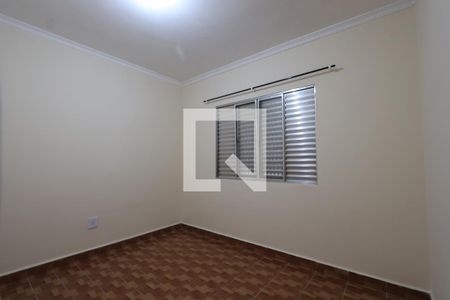 Quarto 2 de casa para alugar com 3 quartos, 140m² em Jardim Santa Teresinha, São Paulo
