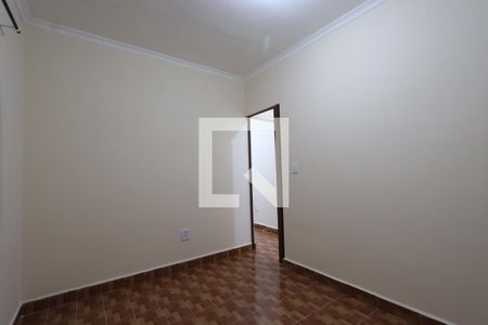 Quarto 2 de casa para alugar com 3 quartos, 140m² em Jardim Santa Teresinha, São Paulo