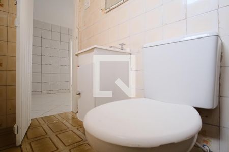 Banheiro andar de baixo de casa de condomínio para alugar com 2 quartos, 140m² em Penha de França, São Paulo