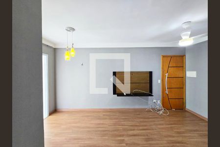 Sala  de apartamento para alugar com 2 quartos, 58m² em Jardim Flor da Montanha, Guarulhos