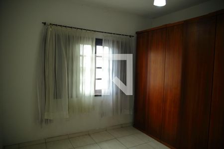 Quarto 1  de casa para alugar com 2 quartos, 150m² em Jardim Lavinia, São Bernardo do Campo