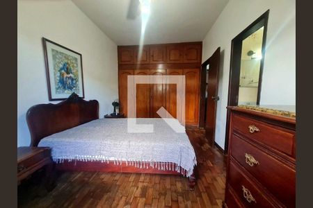 Casa à venda com 3 quartos, 180m² em Santa Efigênia, Belo Horizonte