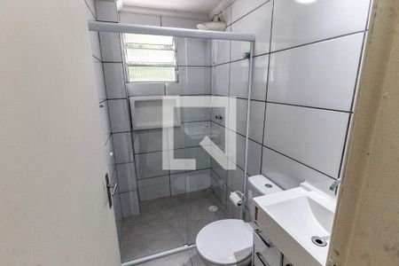 Banheiro de apartamento à venda com 2 quartos, 48m² em Chácara Agrindus, Taboão da Serra