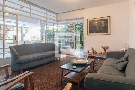 Sala de casa à venda com 5 quartos, 220m² em Planalto Paulista, São Paulo