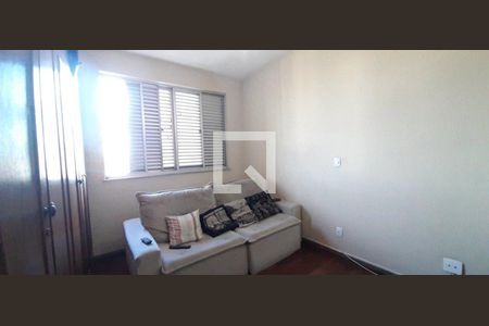 Apartamento à venda com 5 quartos, 217m² em Vila Cloris, Belo Horizonte