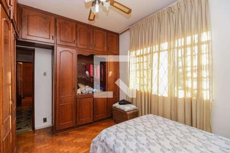 Casa à venda com 3 quartos, 280m² em Santa Efigênia, Belo Horizonte