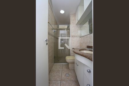 Banheiro de apartamento à venda com 2 quartos, 142m² em Butantã, São Paulo