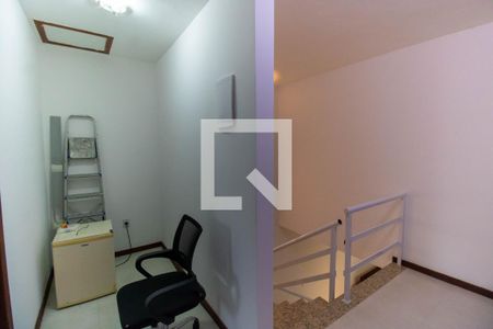 Hall de casa para alugar com 3 quartos, 174m² em Maravista, Niterói