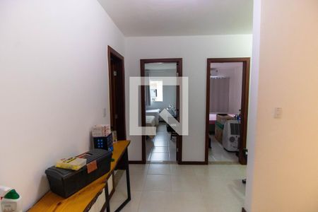 Hall de casa para alugar com 3 quartos, 174m² em Maravista, Niterói
