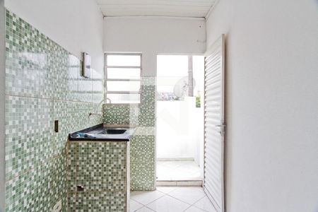 Cozinha de casa de condomínio para alugar com 1 quarto, 27m² em Brasilândia, São Paulo