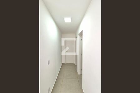 Corredor  de apartamento para alugar com 2 quartos, 55m² em Jardim Samambaia, Campinas