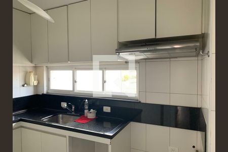 Apartamento para alugar com 3 quartos, 180m² em Alto de Pinheiros, São Paulo