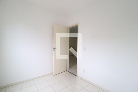 Quarto 1 de apartamento para alugar com 2 quartos, 45m² em Shopping Park, Uberlândia