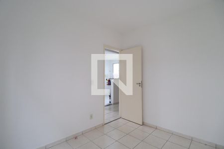 Quarto 2 de apartamento para alugar com 2 quartos, 45m² em Shopping Park, Uberlândia