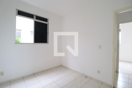 Quarto 2 de apartamento para alugar com 2 quartos, 45m² em Shopping Park, Uberlândia