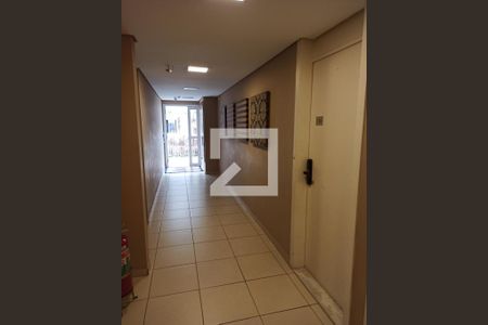 Hall de entrada de apartamento à venda com 3 quartos, 70m² em Nossa Senhora do O, São Paulo