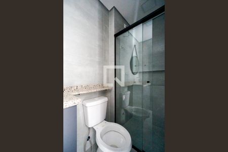 Banheiro  de apartamento para alugar com 1 quarto, 32m² em Vila Carrão, São Paulo