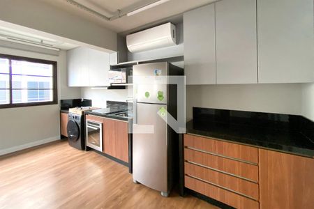 Cozinha de apartamento para alugar com 1 quarto, 49m² em Santa Tereza, Belo Horizonte