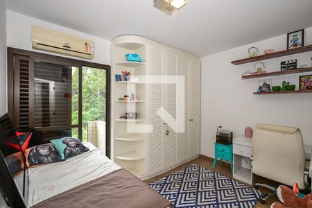 Quarto 1 de apartamento à venda com 3 quartos, 130m² em Vila Suzana, São Paulo
