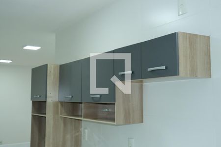 Apartamento para alugar com 2 quartos, 54m² em Jardim de Lourdes, Embu das Artes