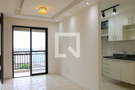 Sala de apartamento para alugar com 3 quartos, 55m² em Del Castilho, Rio de Janeiro