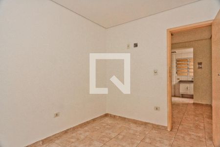 Quarto 2 de casa para alugar com 2 quartos, 70m² em Vila Romero, São Paulo