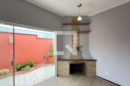 Lareira de casa de condomínio para alugar com 4 quartos, 296m² em Santa Cruz, Valinhos