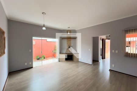 Sala de casa de condomínio para alugar com 4 quartos, 296m² em Santa Cruz, Valinhos