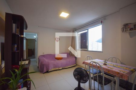 Sala de apartamento para alugar com 2 quartos, 50m² em Camorim, Rio de Janeiro
