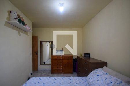 Quarto 1 de apartamento para alugar com 2 quartos, 50m² em Camorim, Rio de Janeiro